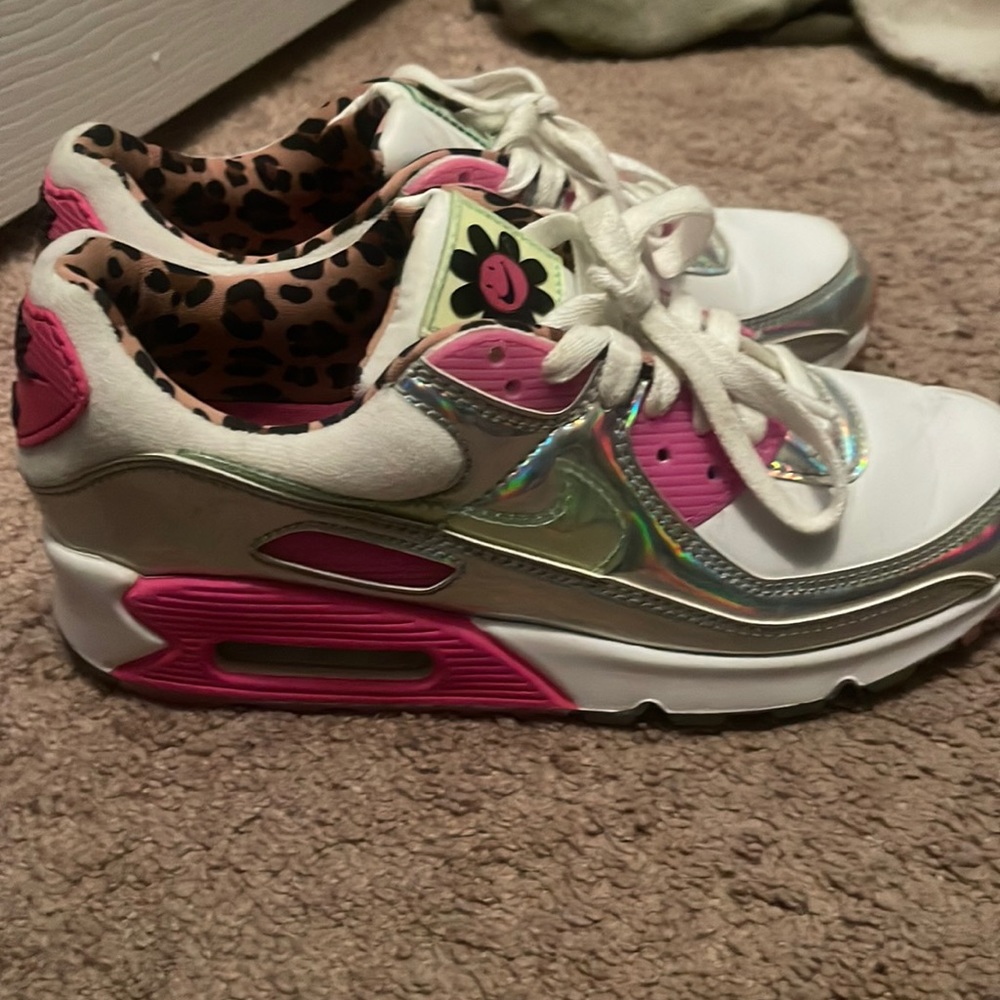Nike Air Max 90 LX, size W8